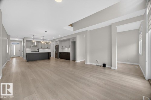 4872 Kinney Road, Edmonton, AB - Indoor