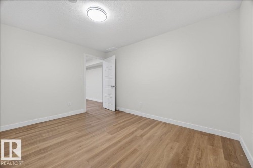 4872 Kinney Road, Edmonton, AB - Indoor Photo Showing Other Room