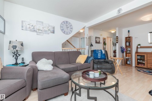 25 3645 145 Avenue, Edmonton, AB - Indoor Photo Showing Living Room