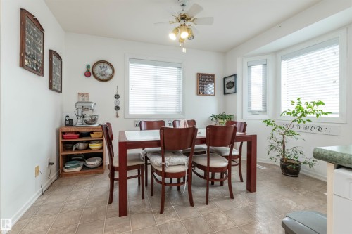 25 3645 145 Avenue, Edmonton, AB - Indoor Photo Showing Dining Room