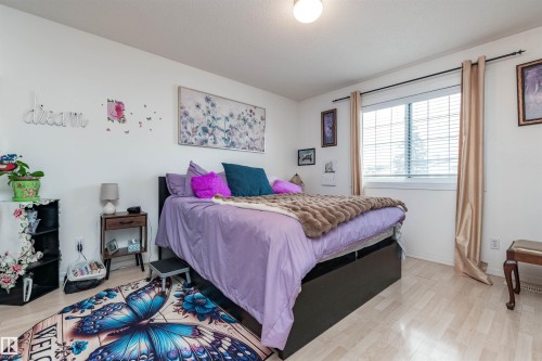 25 3645 145 Avenue, Edmonton, AB - Indoor Photo Showing Bedroom