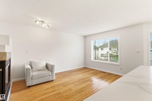 2550 Rabbit Hill Road, Edmonton, AB - Indoor