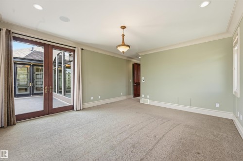 1004 Hollands Point(E), Edmonton, AB - Indoor Photo Showing Other Room