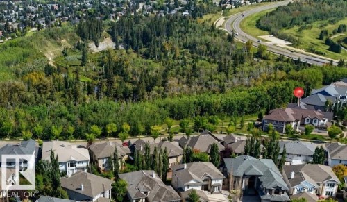 Backs onto ravine - 1004 Hollands Point(E), Edmonton, AB - Outdoor With View