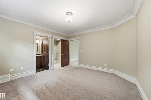1004 Hollands Point(E), Edmonton, AB - Indoor Photo Showing Other Room