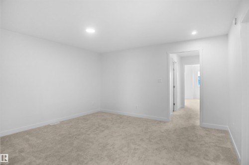 6343 175 Avenue, Edmonton, AB - Indoor Photo Showing Other Room