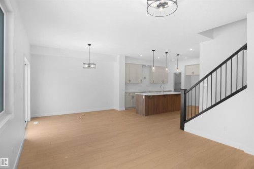 6343 175 Avenue, Edmonton, AB - Indoor