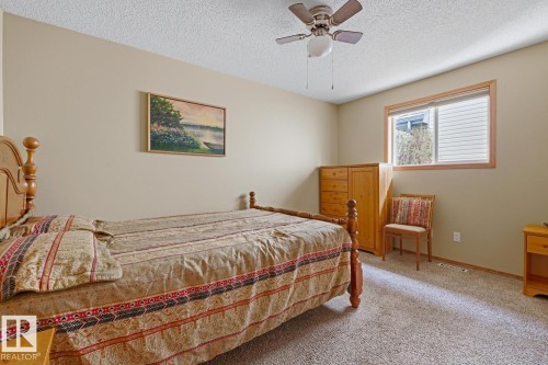 70 Eastcott Drive, St. Albert, AB - Indoor Photo Showing Bedroom