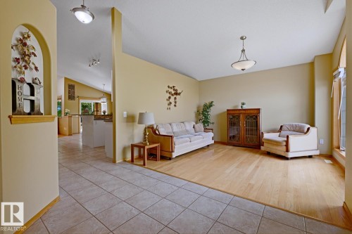70 Eastcott Drive, St. Albert, AB - Indoor