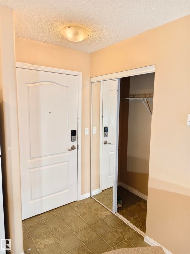 209 7511 171 Street Nw, Edmonton, AB - Indoor Photo Showing Other Room