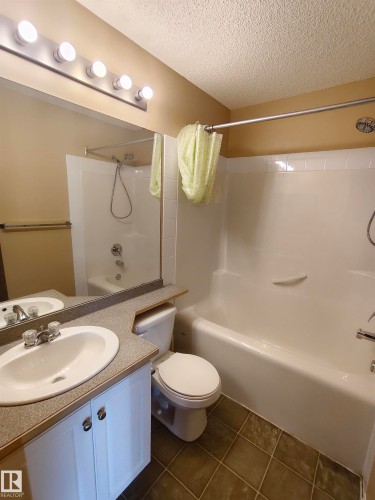 209 7511 171 Street Nw, Edmonton, AB - Indoor Photo Showing Bathroom