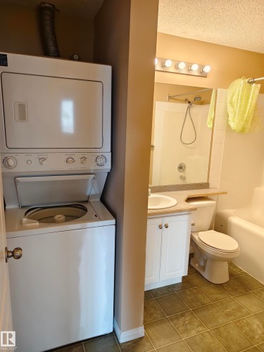 209 7511 171 Street Nw, Edmonton, AB - Indoor Photo Showing Other Room
