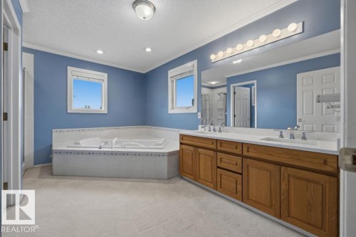 10 Coloniale Court, Beaumont, AB - Indoor Photo Showing Bathroom