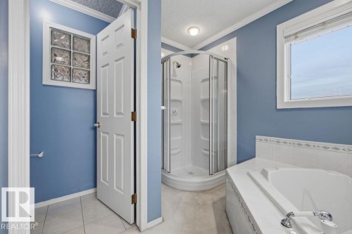 10 Coloniale Court, Beaumont, AB - Indoor Photo Showing Bathroom