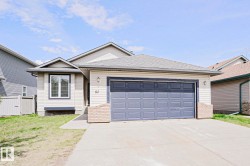 82 MEADOWVIEW Point(e) Sherwood Park, AB T8H 2E8