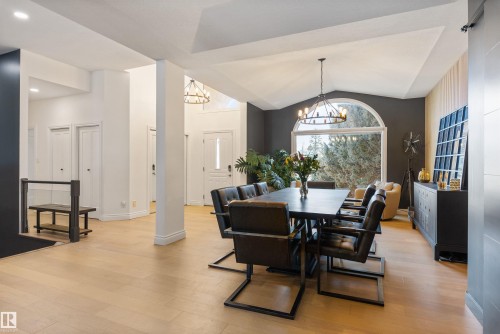 11412 12 Avenue Nw, Edmonton, AB - Indoor Photo Showing Dining Room