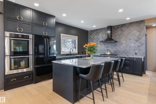 11412 12 Avenue Nw, Edmonton, AB - Indoor Photo Showing Kitchen With Upgraded Kitchen