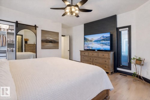 11412 12 Avenue Nw, Edmonton, AB - Indoor Photo Showing Bedroom