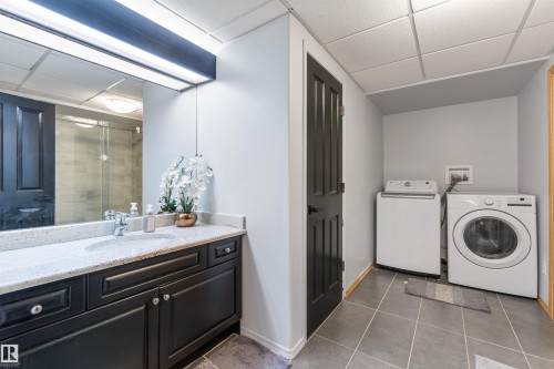 11412 12 Avenue Nw, Edmonton, AB - Indoor Photo Showing Laundry Room