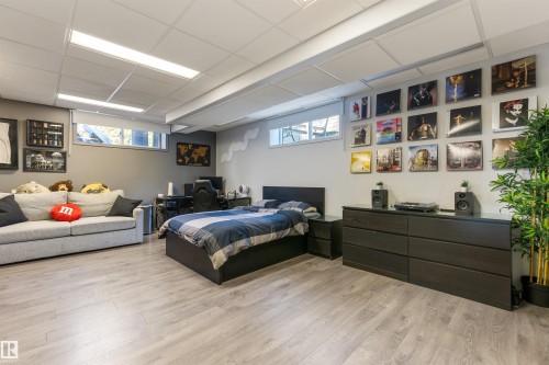 11412 12 Avenue Nw, Edmonton, AB - Indoor Photo Showing Basement