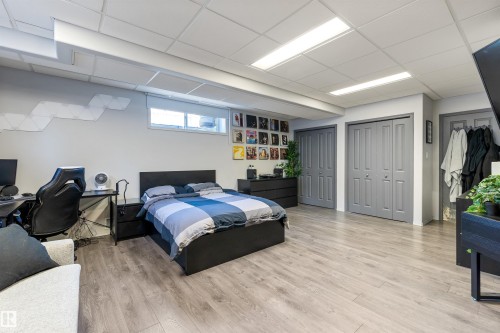 11412 12 Avenue Nw, Edmonton, AB - Indoor Photo Showing Other Room