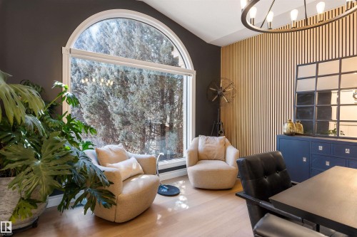 11412 12 Avenue Nw, Edmonton, AB - Indoor