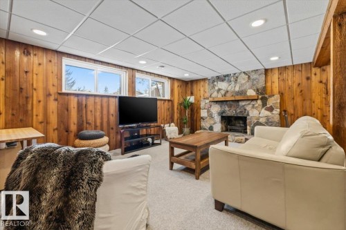11427 35 Avenue, Edmonton, AB - Indoor With Fireplace