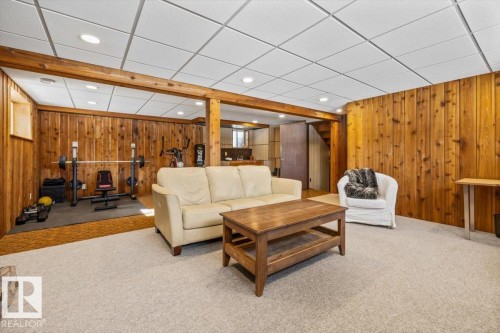 11427 35 Avenue, Edmonton, AB - Indoor