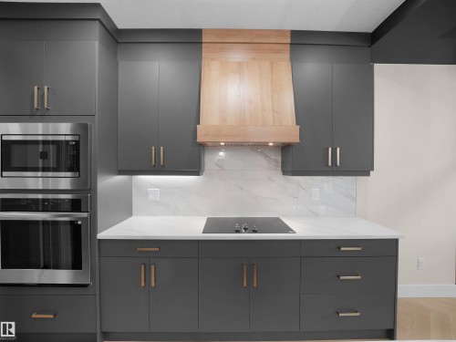 7214 Kiviaq Link, Edmonton, AB - Indoor Photo Showing Kitchen