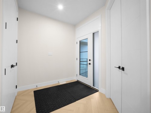 7214 Kiviaq Link, Edmonton, AB - Indoor Photo Showing Other Room