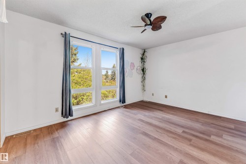 645 Millbourne Road E, Edmonton, AB - Indoor Photo Showing Other Room