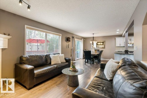 109 Erin Ridge Drive, St. Albert, AB - Indoor Photo Showing Living Room