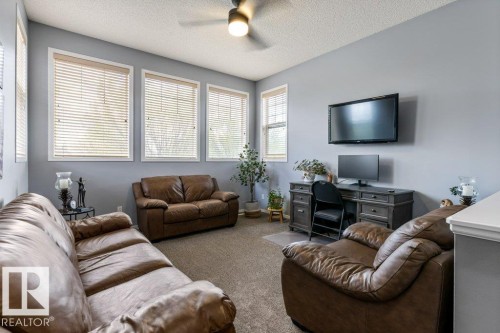 109 Erin Ridge Drive, St. Albert, AB - Indoor Photo Showing Living Room