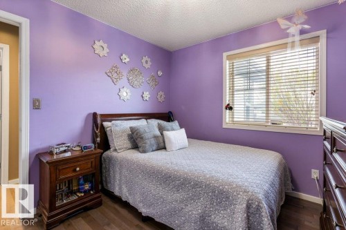 109 Erin Ridge Drive, St. Albert, AB - Indoor Photo Showing Bedroom