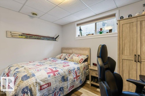 109 Erin Ridge Drive, St. Albert, AB - Indoor Photo Showing Bedroom