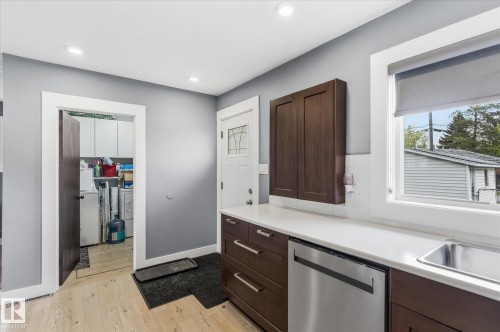 10945 164 Street, Edmonton, AB - Indoor Photo Showing Kitchen