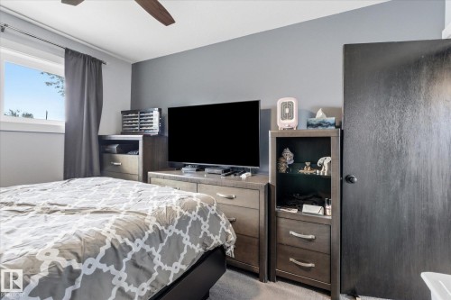 10945 164 Street, Edmonton, AB - Indoor Photo Showing Bedroom