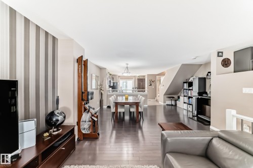 53 4850 Terwillegar Common, Edmonton, AB - Indoor Photo Showing Living Room