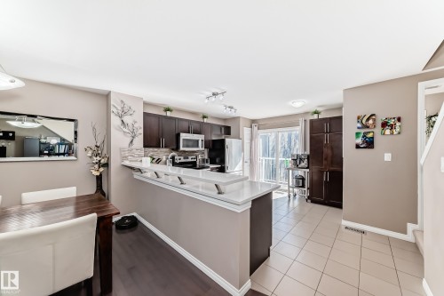 53 4850 Terwillegar Common, Edmonton, AB - Indoor Photo Showing Kitchen