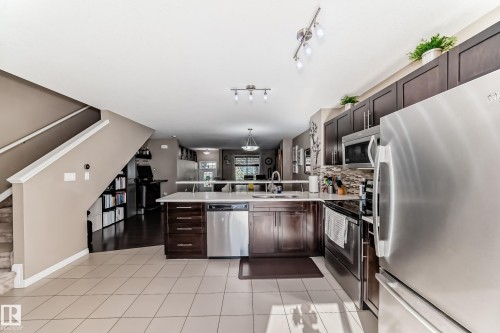 53 4850 Terwillegar Common, Edmonton, AB - Indoor Photo Showing Kitchen