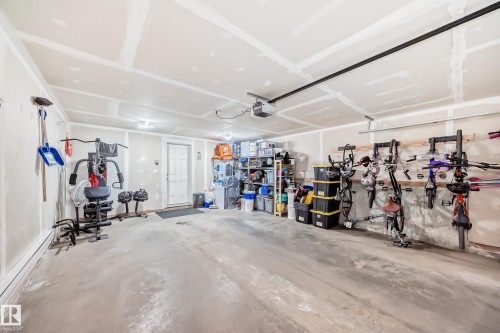 53 4850 Terwillegar Common, Edmonton, AB - Indoor Photo Showing Garage