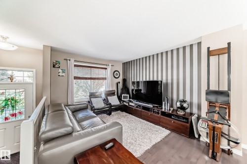 53 4850 Terwillegar Common, Edmonton, AB - Indoor Photo Showing Living Room