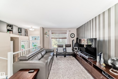 53 4850 Terwillegar Common, Edmonton, AB - Indoor Photo Showing Living Room
