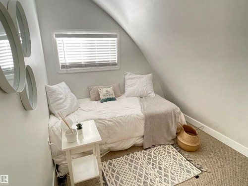 #8 Beaver Crescent, Rural Westlock County, AB - Indoor Photo Showing Bedroom