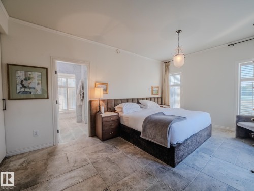 22250 Twp Road 512, Rural Strathcona County, AB - Indoor Photo Showing Bedroom