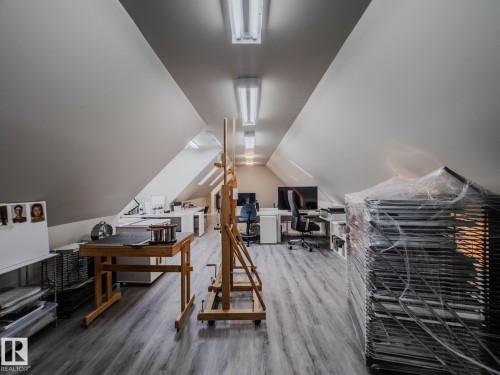 22250 Twp Road 512, Rural Strathcona County, AB - Indoor Photo Showing Other Room