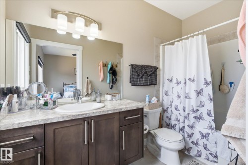 34 Brickyard Drive, Stony Plain, AB - Indoor Photo Showing Bathroom