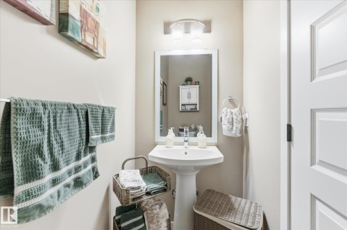 34 Brickyard Drive, Stony Plain, AB - Indoor Photo Showing Bathroom