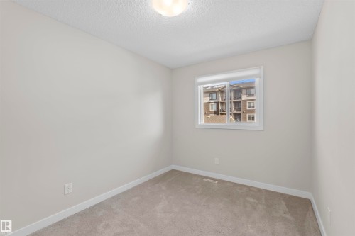 22546 96 Avenue, Edmonton, AB - Indoor Photo Showing Other Room
