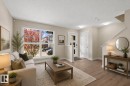 22546 96 Avenue, Edmonton, AB  - Indoor Photo Showing Living Room 